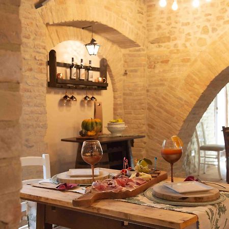 Torre Della Botonta Bed & Breakfast Castel Ritaldi Luaran gambar