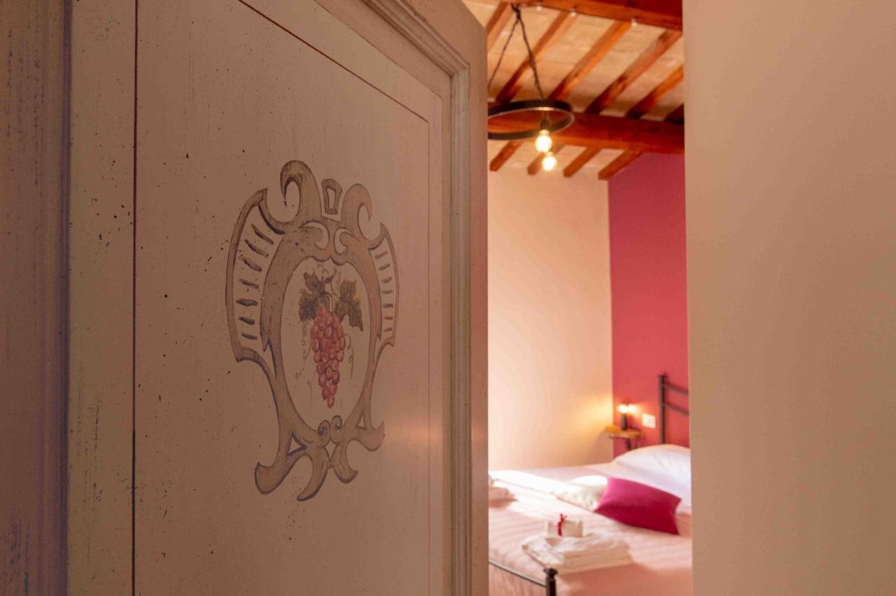 Torre Della Botonta Bed & Breakfast Castel Ritaldi Luaran gambar