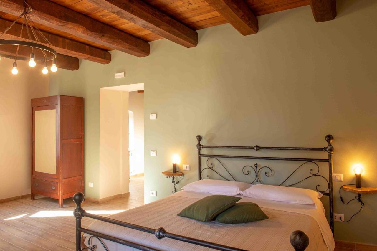 Torre Della Botonta Bed & Breakfast Castel Ritaldi Luaran gambar