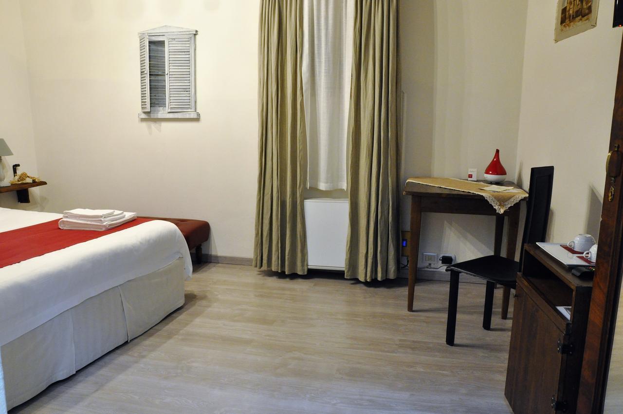 Torre Della Botonta Bed & Breakfast Castel Ritaldi Luaran gambar