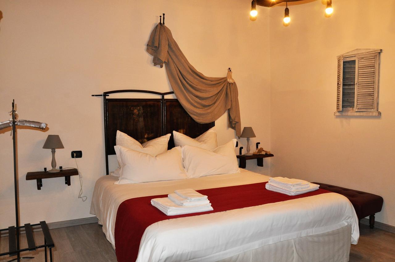 Torre Della Botonta Bed & Breakfast Castel Ritaldi Luaran gambar