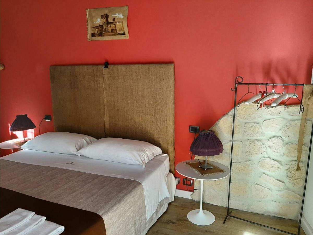 Torre Della Botonta Bed & Breakfast Castel Ritaldi Luaran gambar
